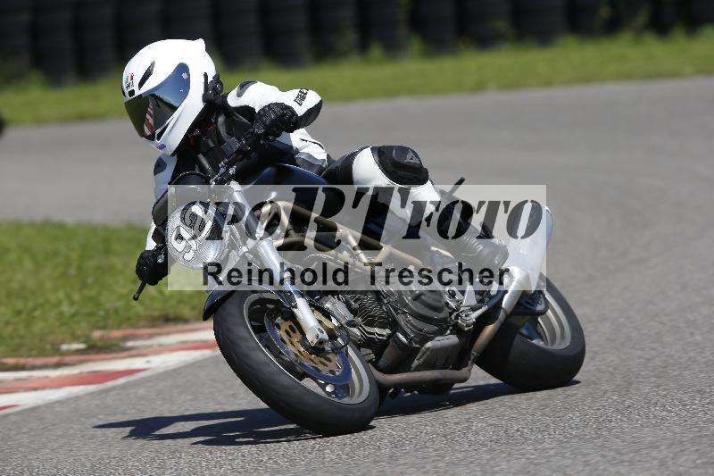 /Archiv-2024/29 12.06.2024 MOTO.CH Track Day ADR/Gruppe blau/92